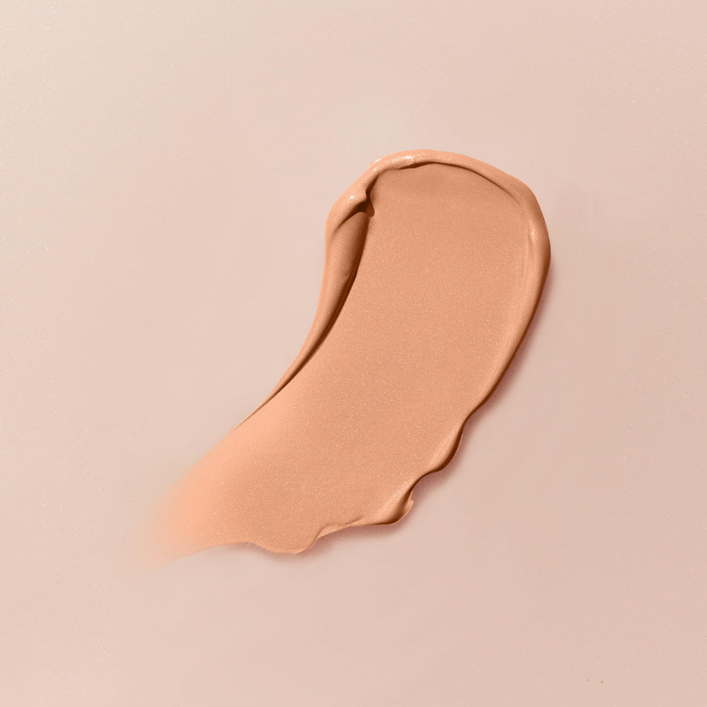 L’Oréal Paris True Match Lumi Glotion, Highlighter, Natural Glow Enhancer for Face & Body, Makeup, Instantly Hydrates and Illuminates Skin, Sheer Color Tint, Offers a Sunkissed Glow, 903 Medium, 40 mL